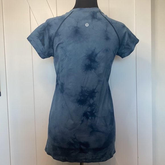 Lululemon Swiftly Speed Short Sleeve top Blue tye dye sz 8 workout yoga shirt - Picture 3 of 5